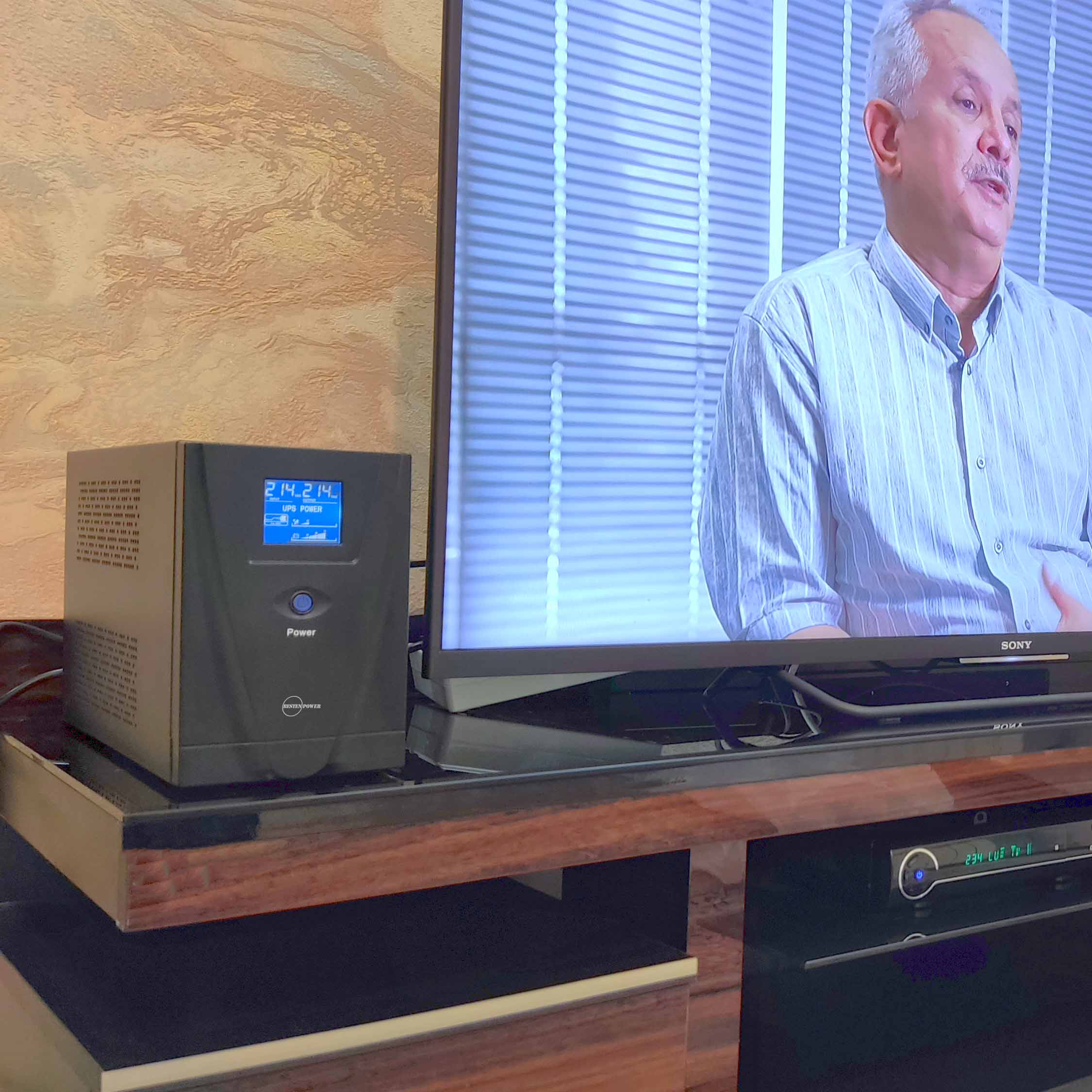 یو پی اس بستن پاور مدل BPO-1500VA-9Ah ظرفیت 1500 ولت آمپر به همراه باتری داخلی